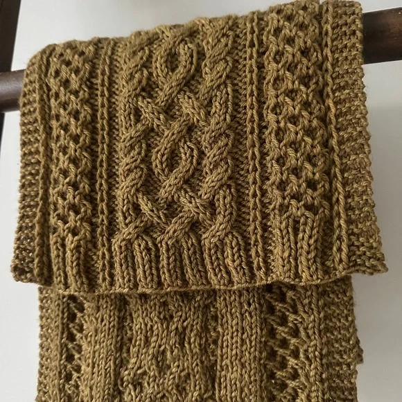 Handmade Cable Knit Wrap - Picture 1 of 8
